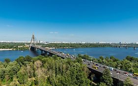 Apartments With Crazy Panoramic View Of The Dniepr